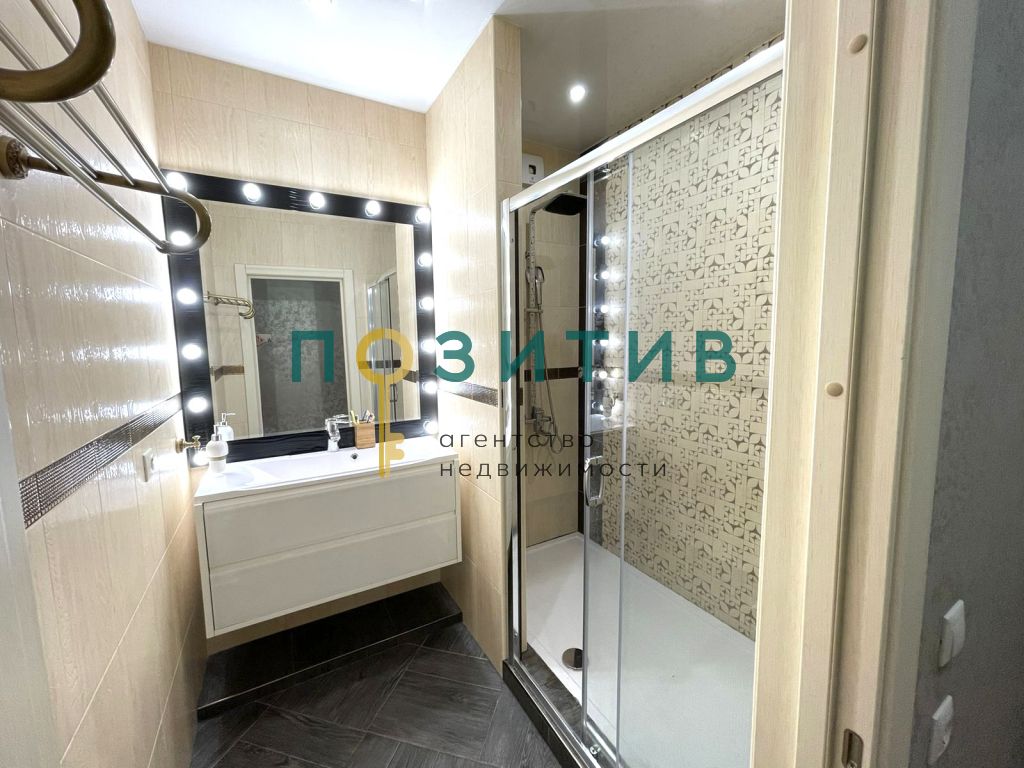 Продажа 2-комнатной квартиры, Ессентуки, Октябрьская пл,  458б