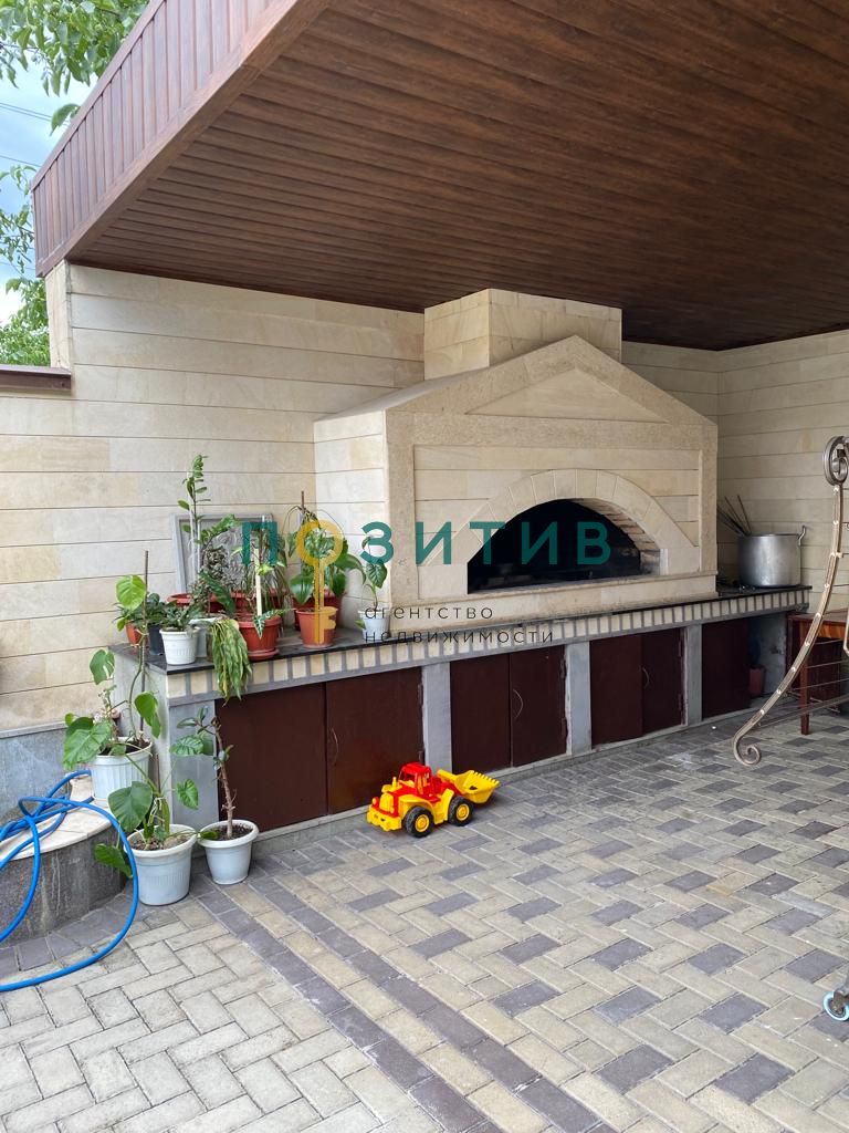 Продажа дома, 350м <sup>2</sup>, 4 сот., Минеральные Воды, Тбилисская ул