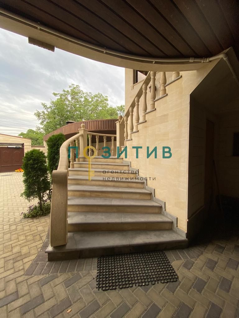 Продажа дома, 350м <sup>2</sup>, 4 сот., Минеральные Воды, Тбилисская ул