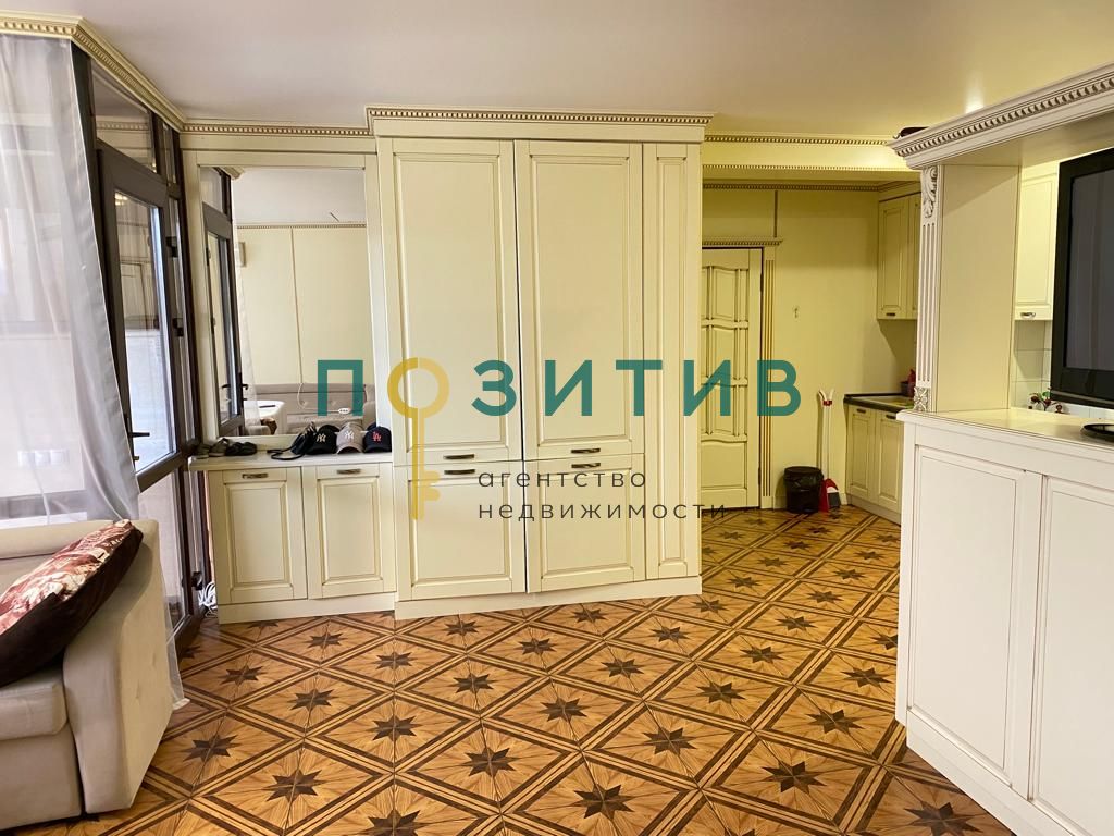 Продажа дома, 350м <sup>2</sup>, 4 сот., Минеральные Воды, Тбилисская ул