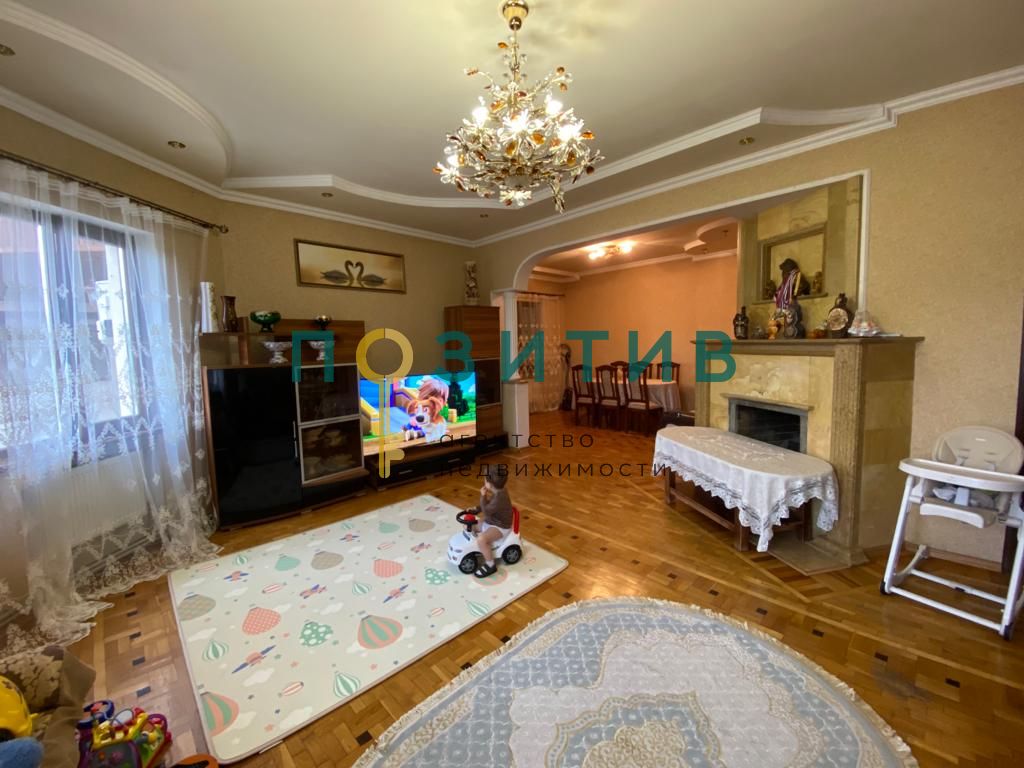 Продажа дома, 350м <sup>2</sup>, 4 сот., Минеральные Воды, Тбилисская ул