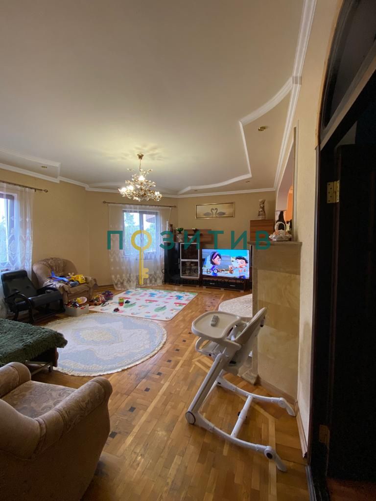 Продажа дома, 350м <sup>2</sup>, 4 сот., Минеральные Воды, Тбилисская ул