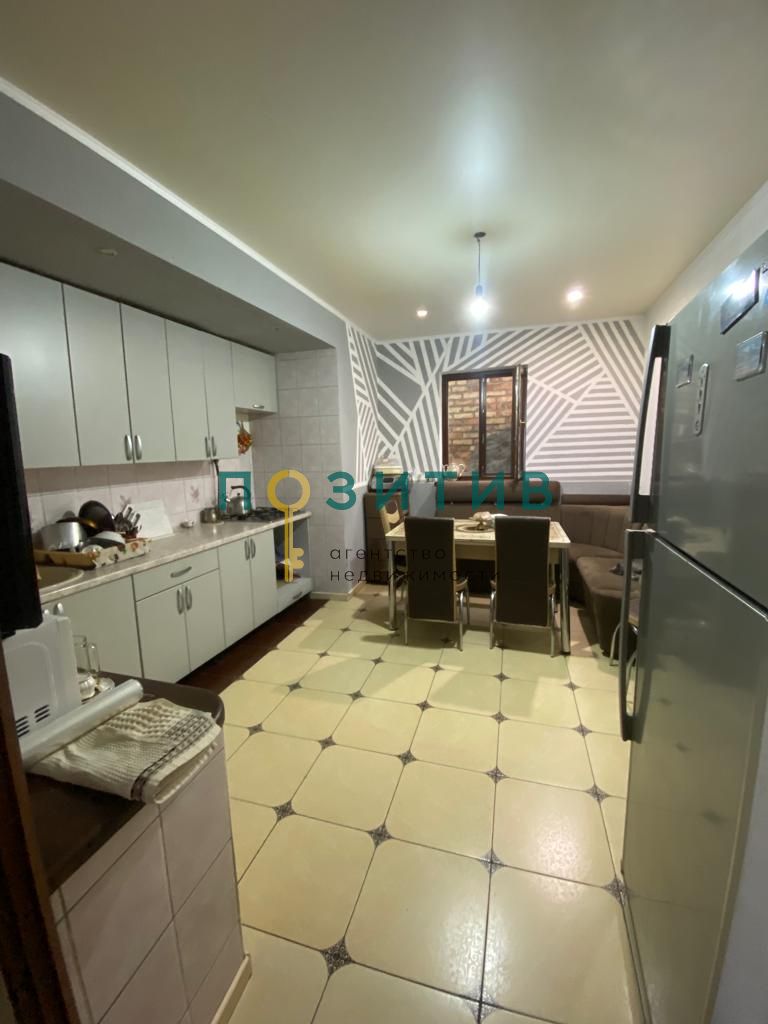 Продажа дома, 350м <sup>2</sup>, 4 сот., Минеральные Воды, Тбилисская ул