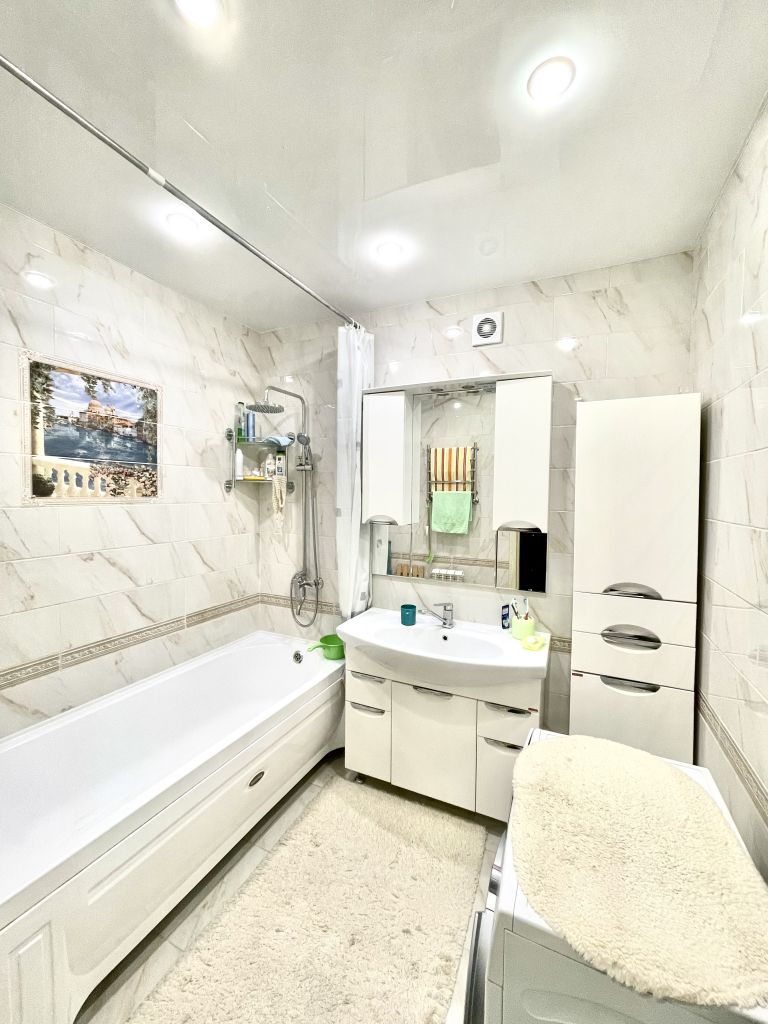 Продажа 2-комнатной квартиры, Ессентуки, Октябрьская пл,  31