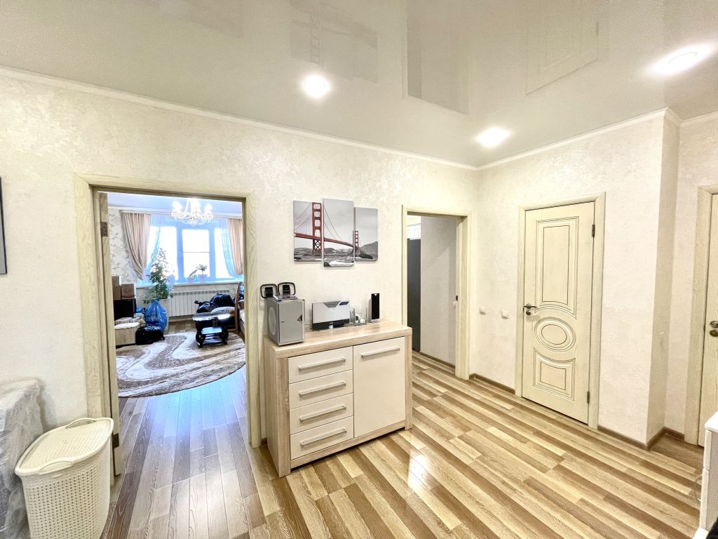 Продажа 2-комнатной квартиры, Ессентуки, Октябрьская пл,  31