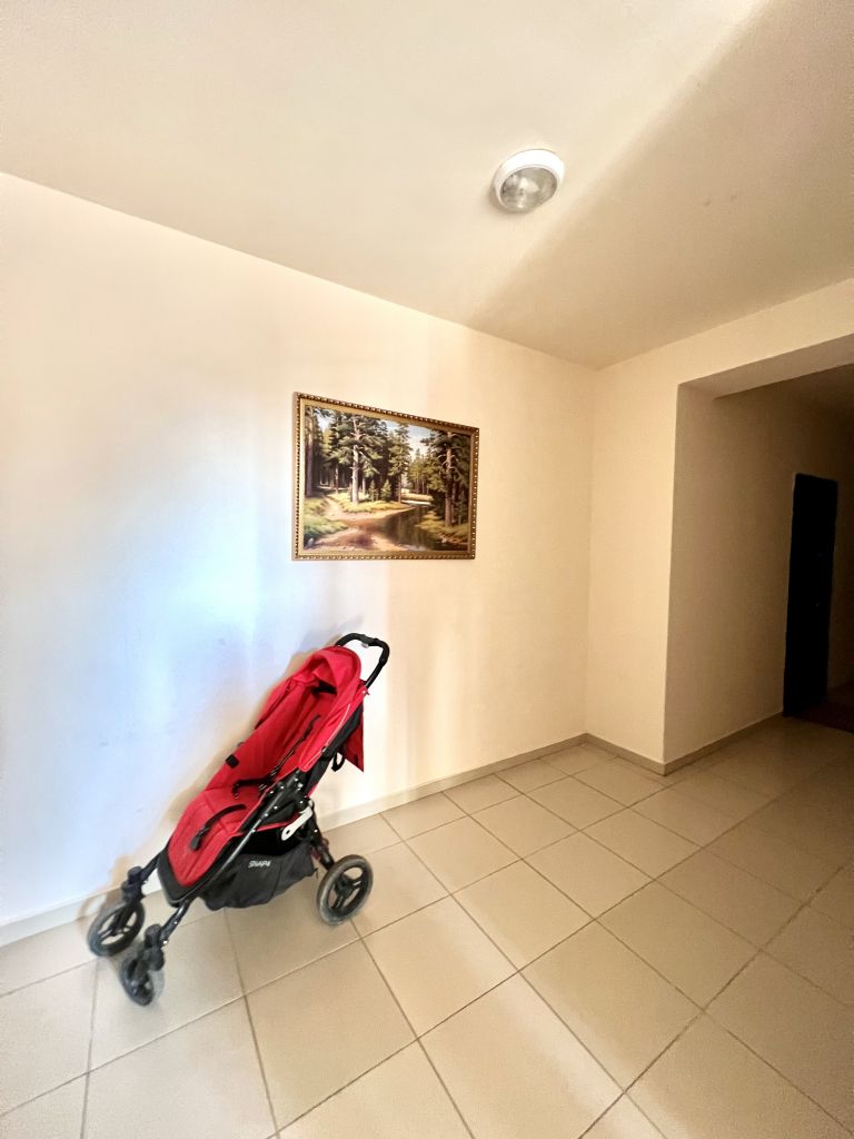 Продажа 2-комнатной квартиры, Ессентуки, Октябрьская пл,  31