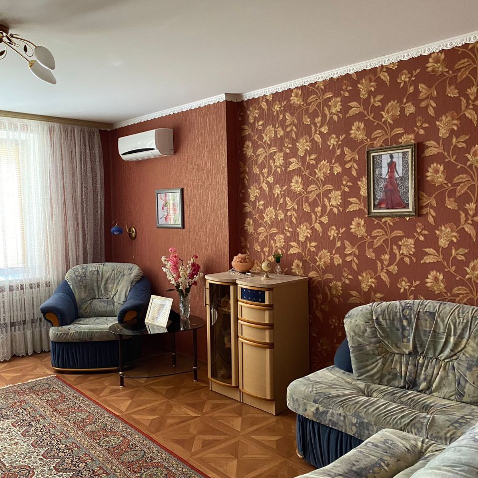 Продажа 2-комнатной квартиры, Старый Оскол, Восточный мкр,  43