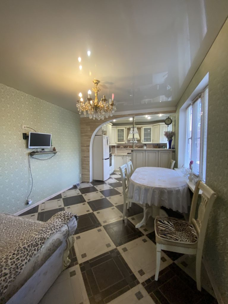 Продажа дома, 160м <sup>2</sup>, 2 сот., Пятигорск, Энгельса ул,  105