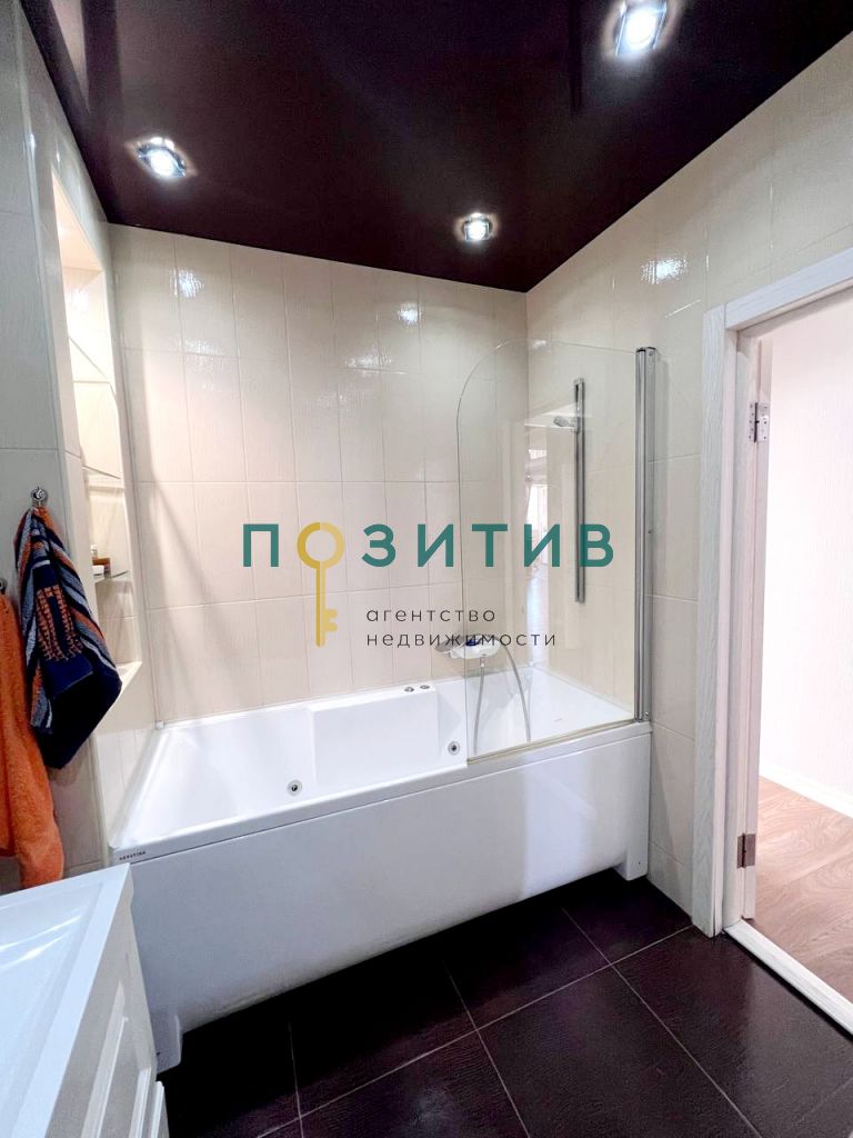Продажа 3-комнатной квартиры, Ессентуки, Октябрьская пл,  31 а