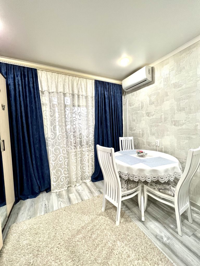 Продажа 2-комнатной квартиры, Ессентуки, Долина Роз ул,  6