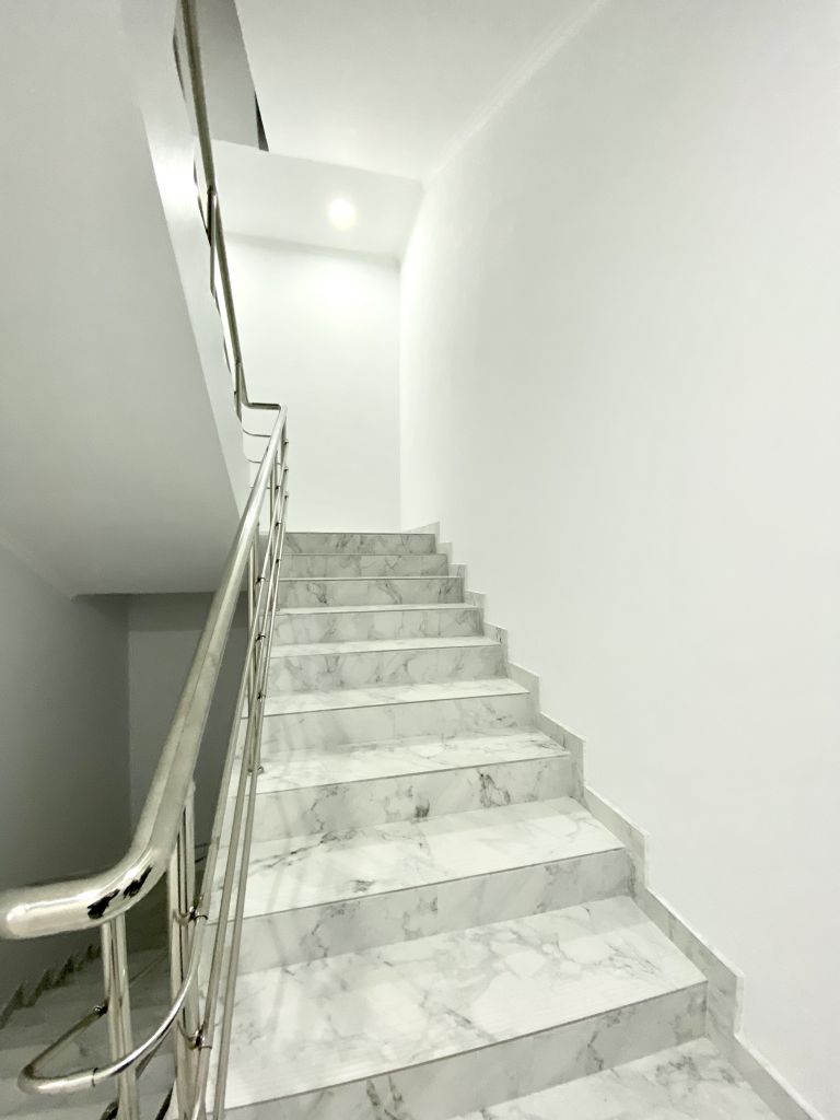 Продажа дома, 430м <sup>2</sup>, 2 сот., Пятигорск, Кучуры ул,  8Л