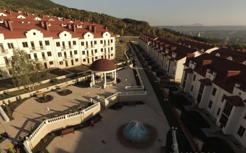 Продажа дома, 430м <sup>2</sup>, 2 сот., Пятигорск, Кучуры ул,  8Л