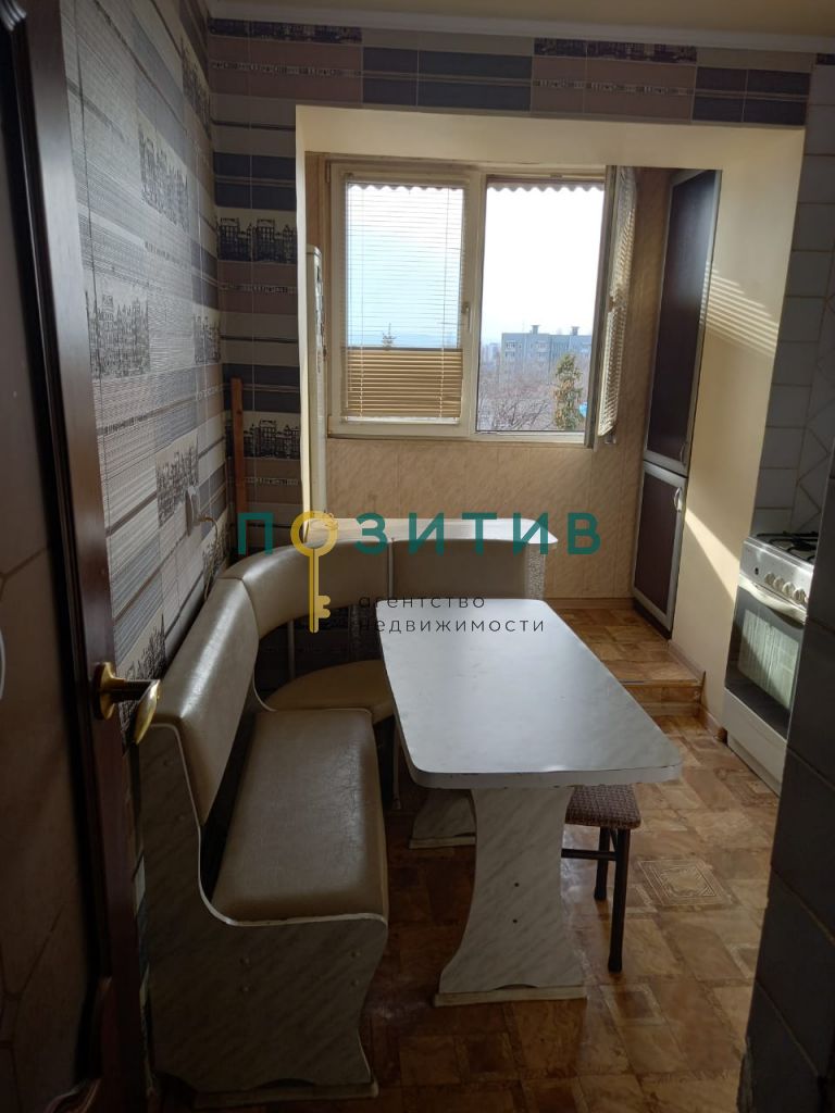 Продажа 2-комнатной квартиры, Пятигорск, 40 лет Октября пр-кт,  31