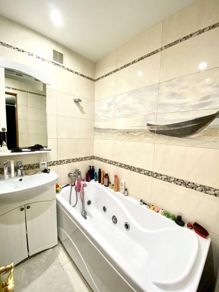 Продажа 2-комнатной квартиры, Пятигорск, Московская ул,  32А