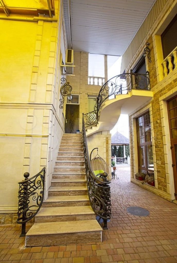 Продажа дома, 400м <sup>2</sup>, 9 сот., Пятигорск, Огородная ул,  34