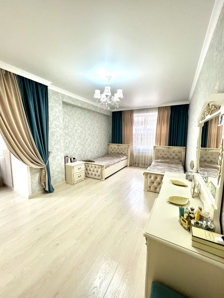 Продажа 3-комнатной квартиры, Ессентуки, Олега Головченко ул,  6