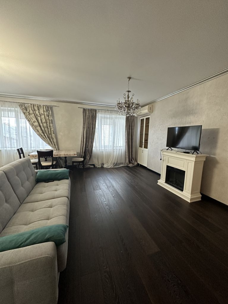 Продажа 3-комнатной квартиры, Пятигорск, Калинина пр-кт,  2а