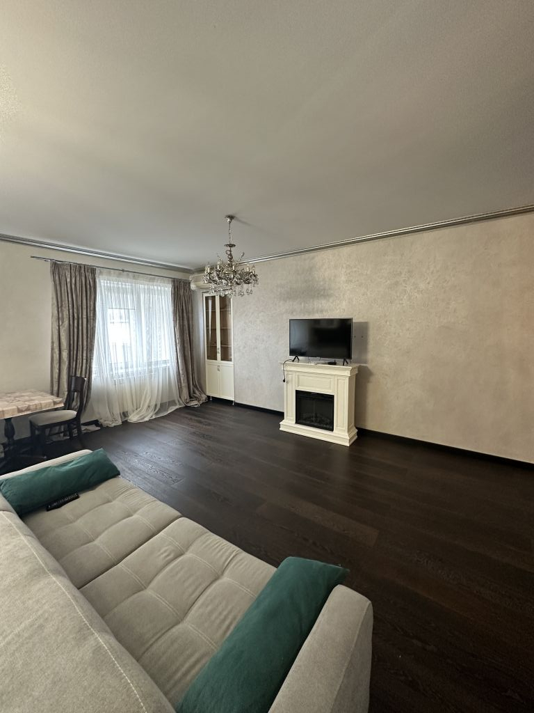 Продажа 3-комнатной квартиры, Пятигорск, Калинина пр-кт,  2а