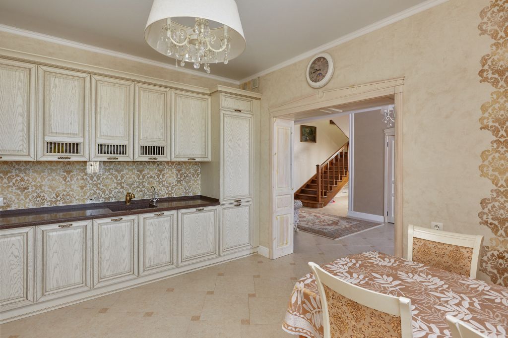 Продажа дома, 418м <sup>2</sup>, 16 сот., Масленка, горная