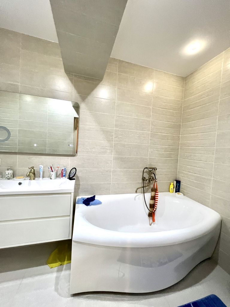 Продажа 2-комнатной квартиры, Ессентуки, Иглина ул,  17