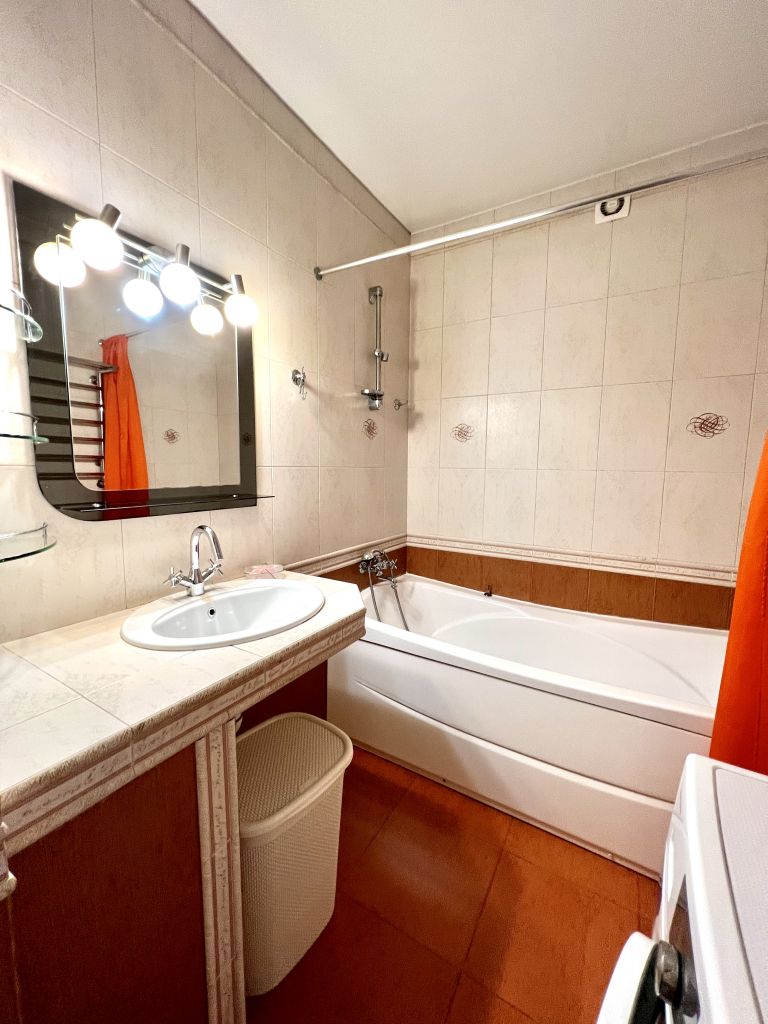 Продажа 1-комнатной квартиры, Ессентуки, Орджоникидзе ул,  84к2