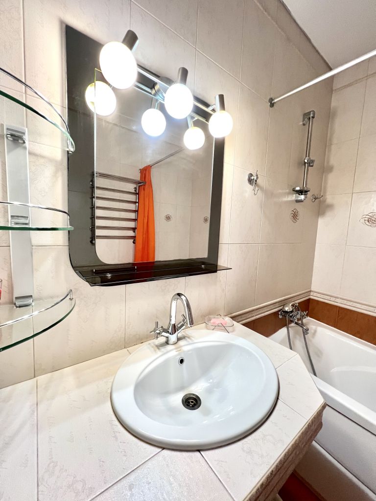 Продажа 1-комнатной квартиры, Ессентуки, Орджоникидзе ул,  84к2