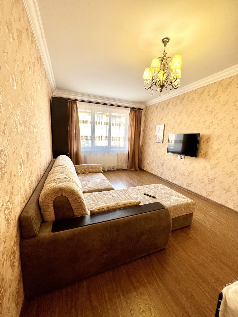 Продажа 1-комнатной квартиры, Ессентуки, Орджоникидзе ул,  84к2