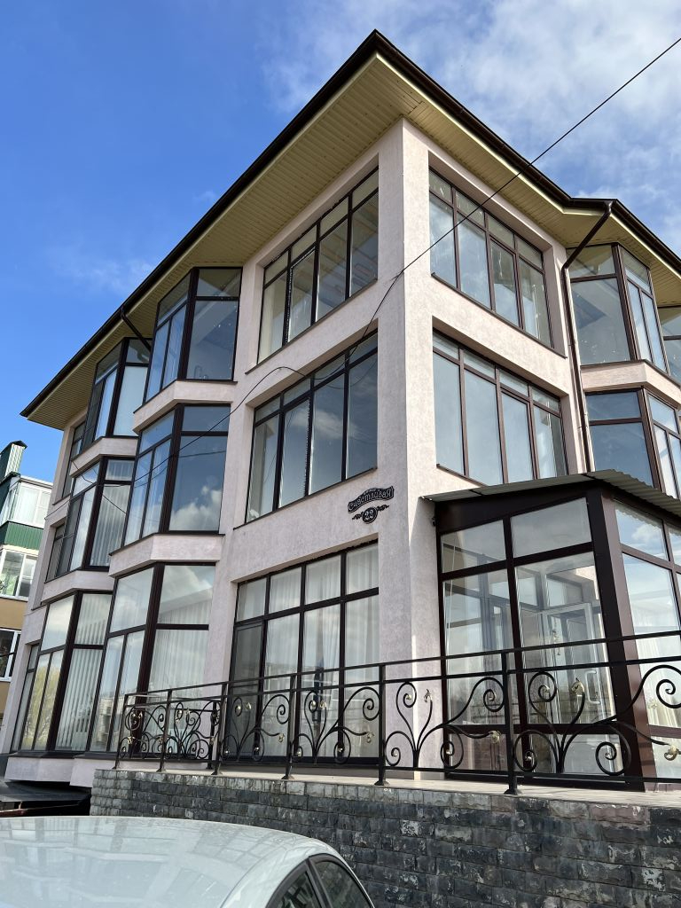 Продажа 2-комнатной квартиры, Ессентуки, Счастливая ул,  22