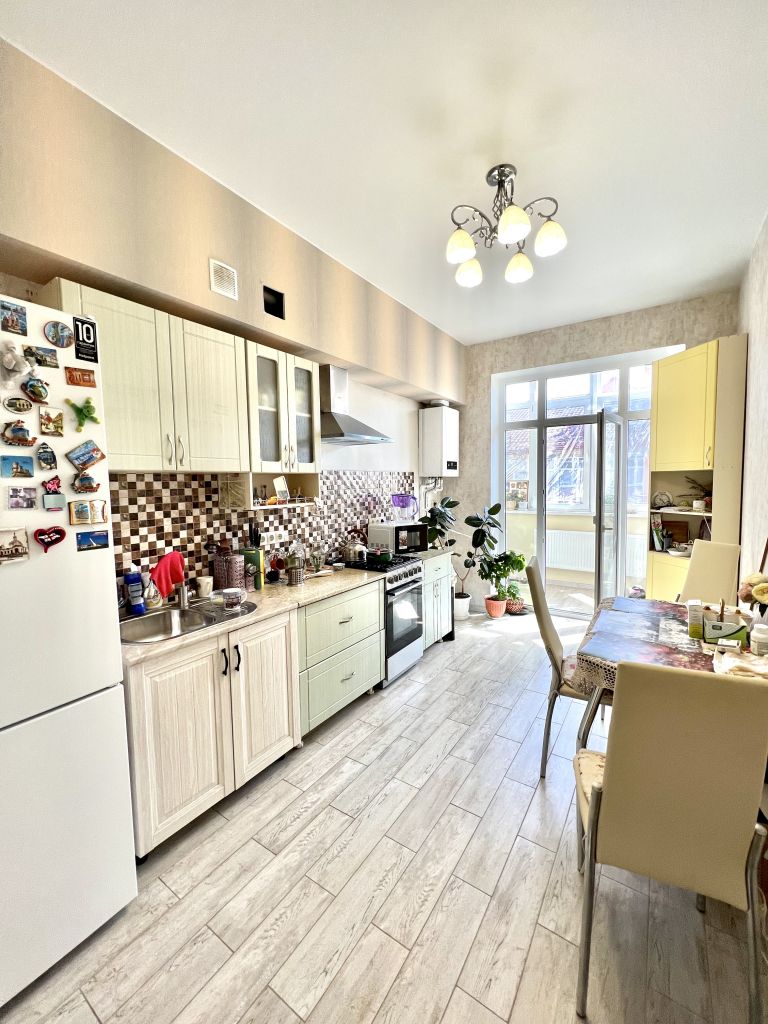 Продажа 2-комнатной квартиры, Ессентуки, Мельничный пер,  20А