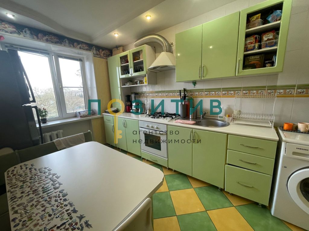 Продажа 3-комнатной квартиры, Минеральные Воды, 50 лет Октября ул