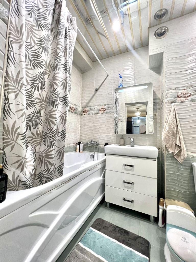 Продажа 3-комнатной квартиры, Ессентуки, Никольская ул,  21к2