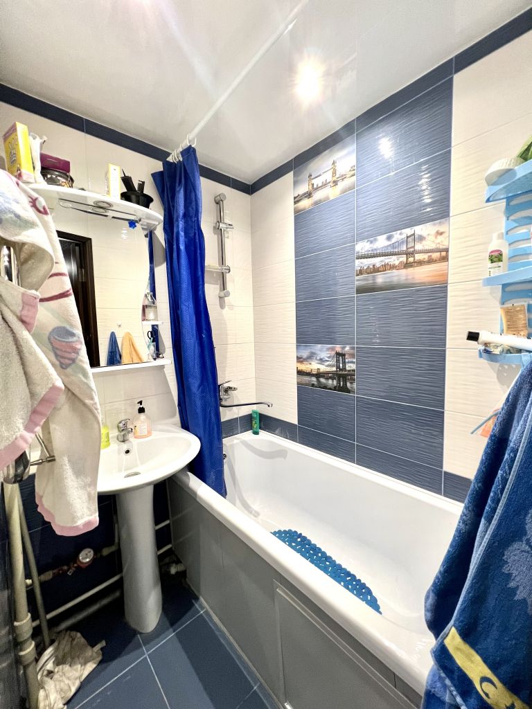 Продажа 2-комнатной квартиры, Ессентуки, Долина Роз ул,  21