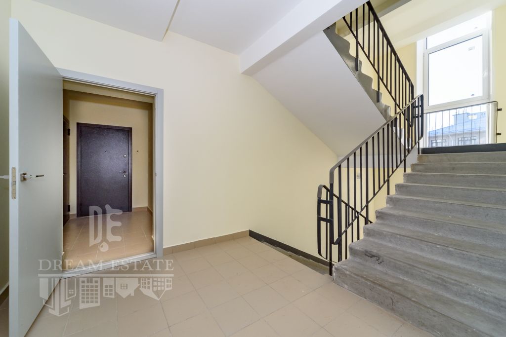 Продажа 1-комнатной квартиры, Красный Бор, Большая Заозерная ул,  37