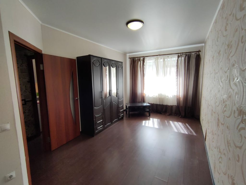 Продажа 1-комнатной квартиры, Смоленск, Соловьиная роща проезд,  13