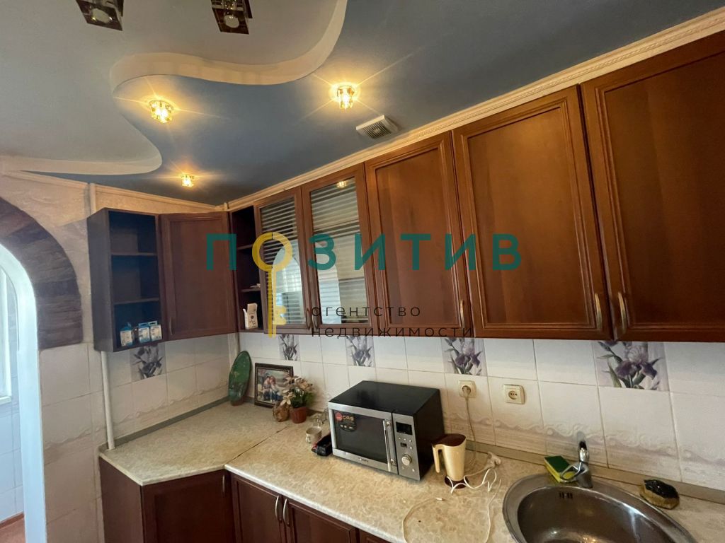 Продажа 2-комнатной квартиры, Минеральные Воды, Анджиевского ул,  140