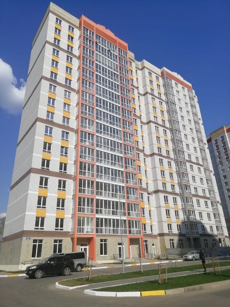 Продажа 3-комнатной квартиры, Брянск, Горбатова ул,  45А
