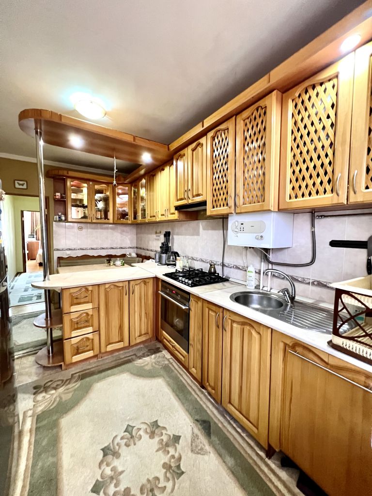 Продажа 2-комнатной квартиры, Ессентуки, Вокзальная ул,  57