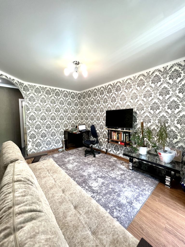 Продажа 2-комнатной квартиры, Ессентуки, Пятигорская ул,  160