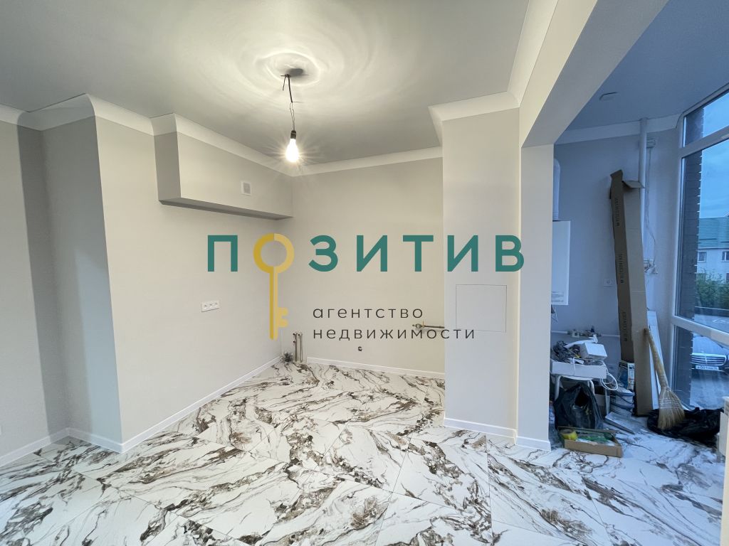 Продажа 2-комнатной квартиры, Пятигорск, Адмиральского ул,  1а
