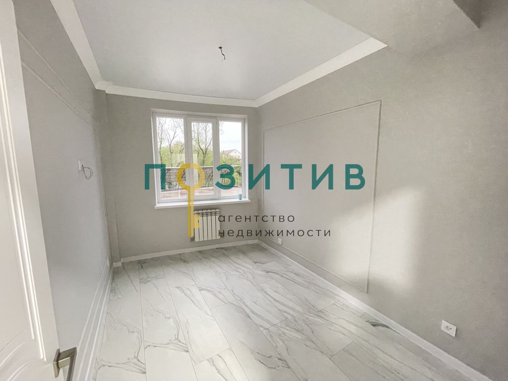 Продажа 2-комнатной квартиры, Пятигорск, Адмиральского ул,  1а