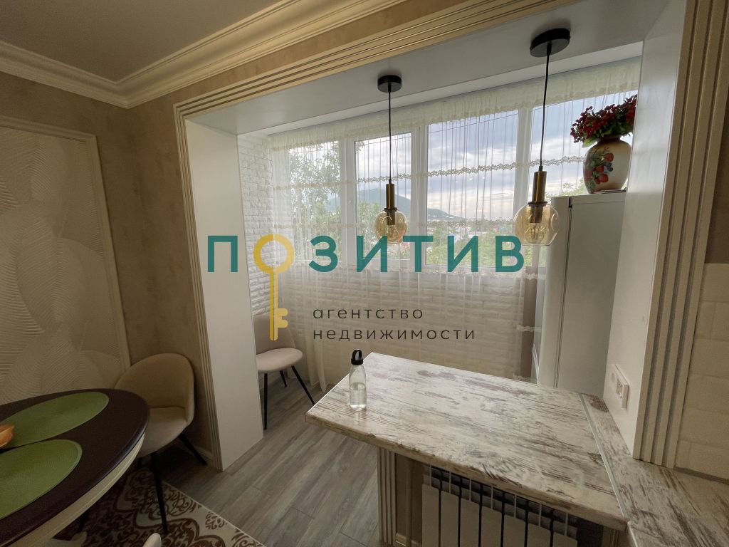 Продажа 2-комнатной квартиры, Пятигорск, Адмиральского ул,  31