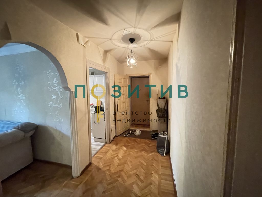 Продажа 2-комнатной квартиры, Пятигорск, Калинина пр-кт,  158