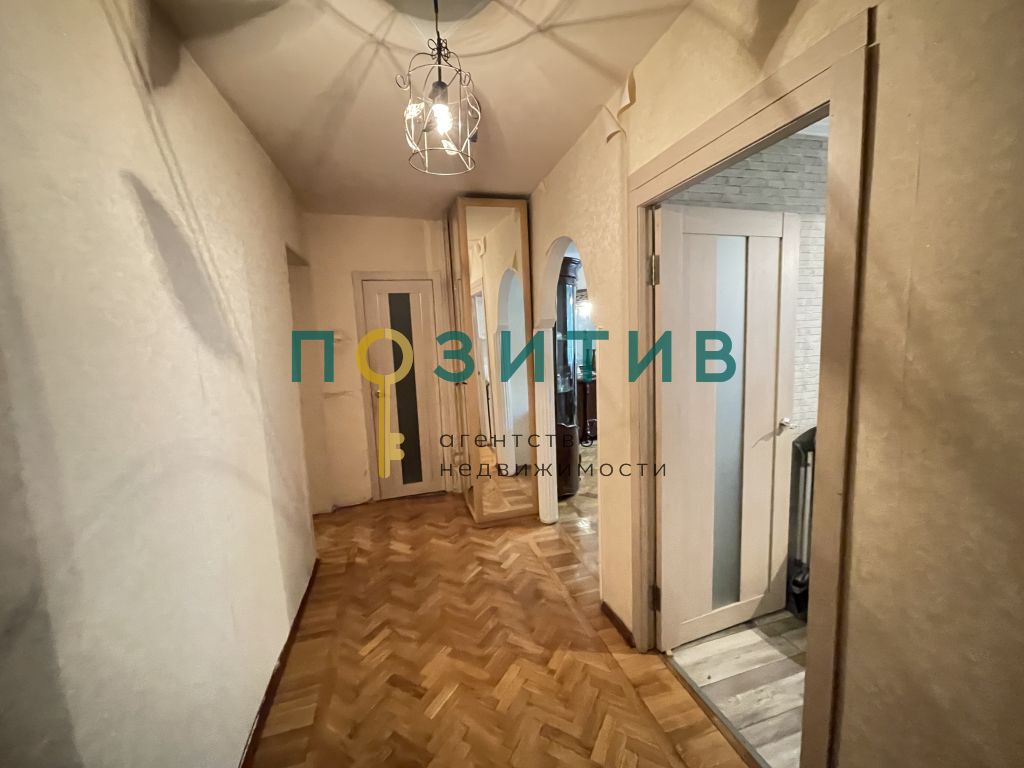 Продажа 2-комнатной квартиры, Пятигорск, Калинина пр-кт,  158