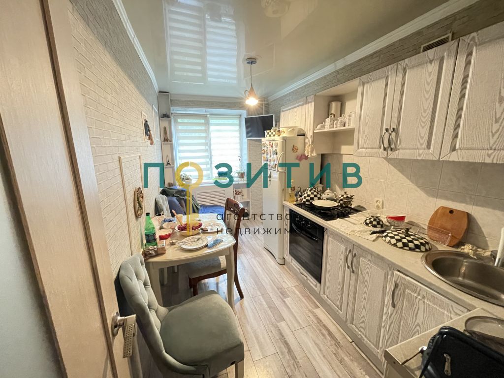 Продажа 2-комнатной квартиры, Пятигорск, Калинина пр-кт,  158