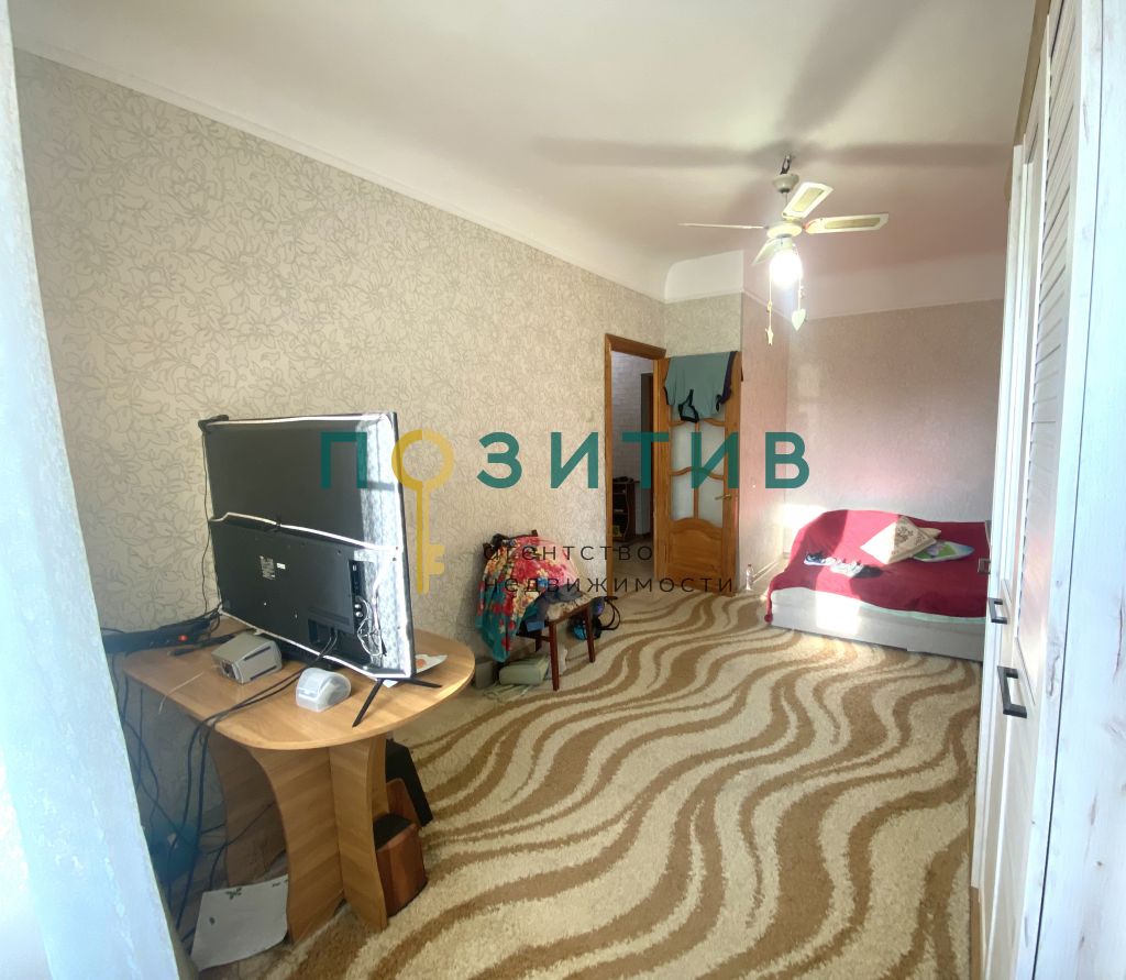 Продажа 3-комнатной квартиры, Минеральные Воды, 50 лет Октября ул,  33