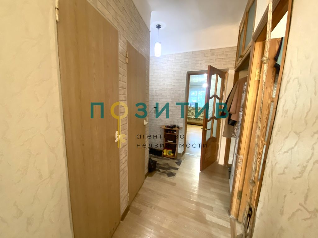 Продажа 3-комнатной квартиры, Минеральные Воды, 50 лет Октября ул,  33