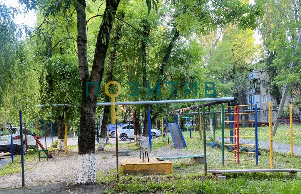 Продажа 3-комнатной квартиры, Минеральные Воды, 50 лет Октября ул,  33