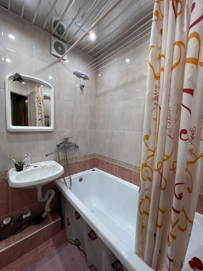 Продажа 2-комнатной квартиры, Ессентуки, Октябрьская ул,  443