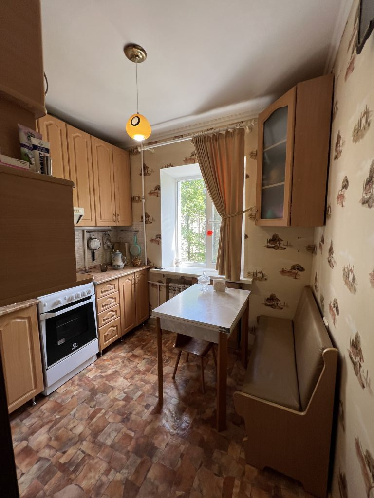 Продажа 2-комнатной квартиры, Ессентуки, Октябрьская ул,  443