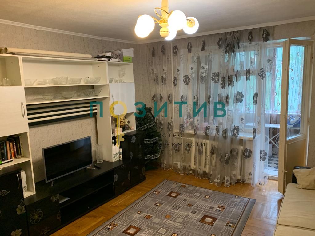 Продажа 2-комнатной квартиры, Пятигорск, Калинина пр-кт,  158